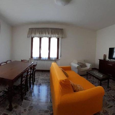 La Casina Di Guido Apartment Chianni Bagian luar foto